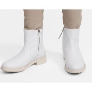 Theory Women's Shearling-Lined Bootie Leather Ankle Boots Sz 39 White NIB 495